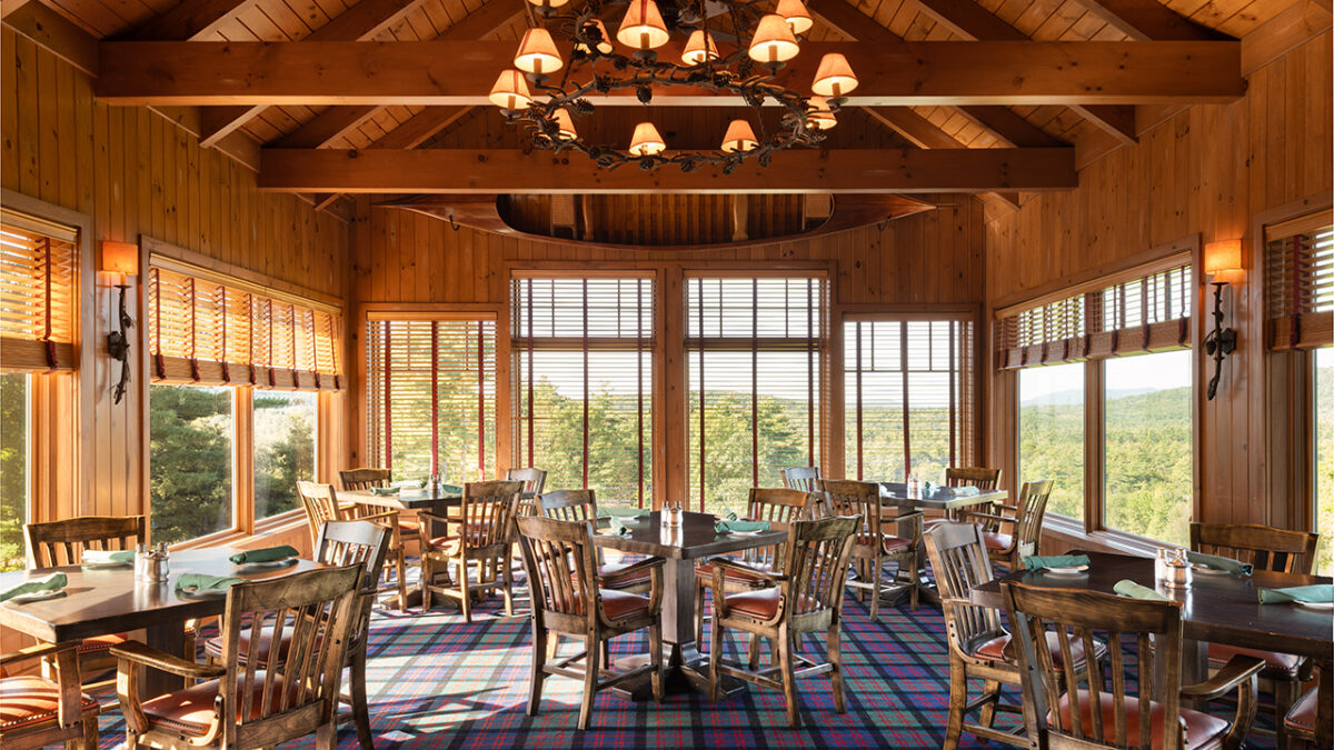 The pub at Lake Winnipesaukee Golf Club.